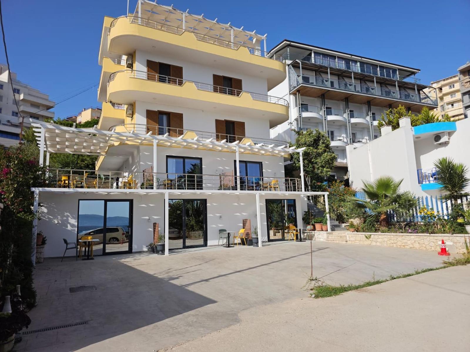 Ardit Seaside Rooms Sarandë Buitenkant foto