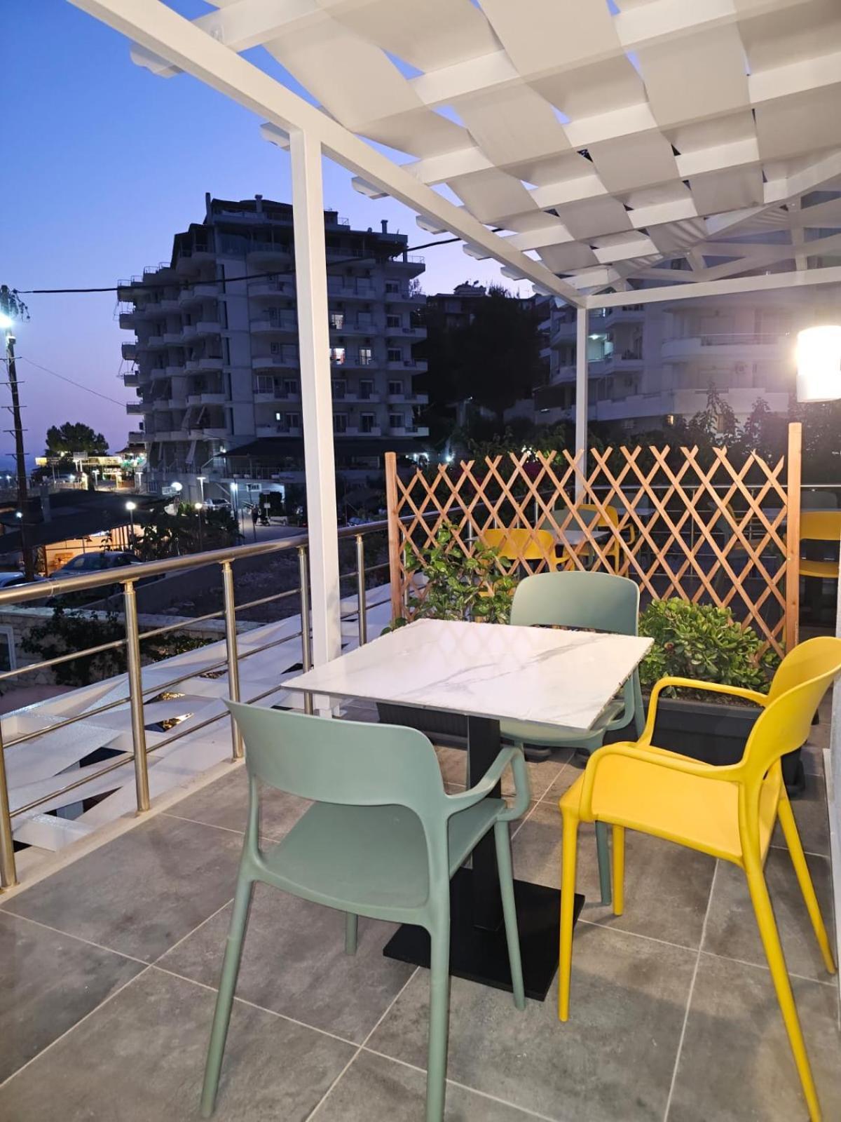 Ardit Seaside Rooms Sarandë Buitenkant foto