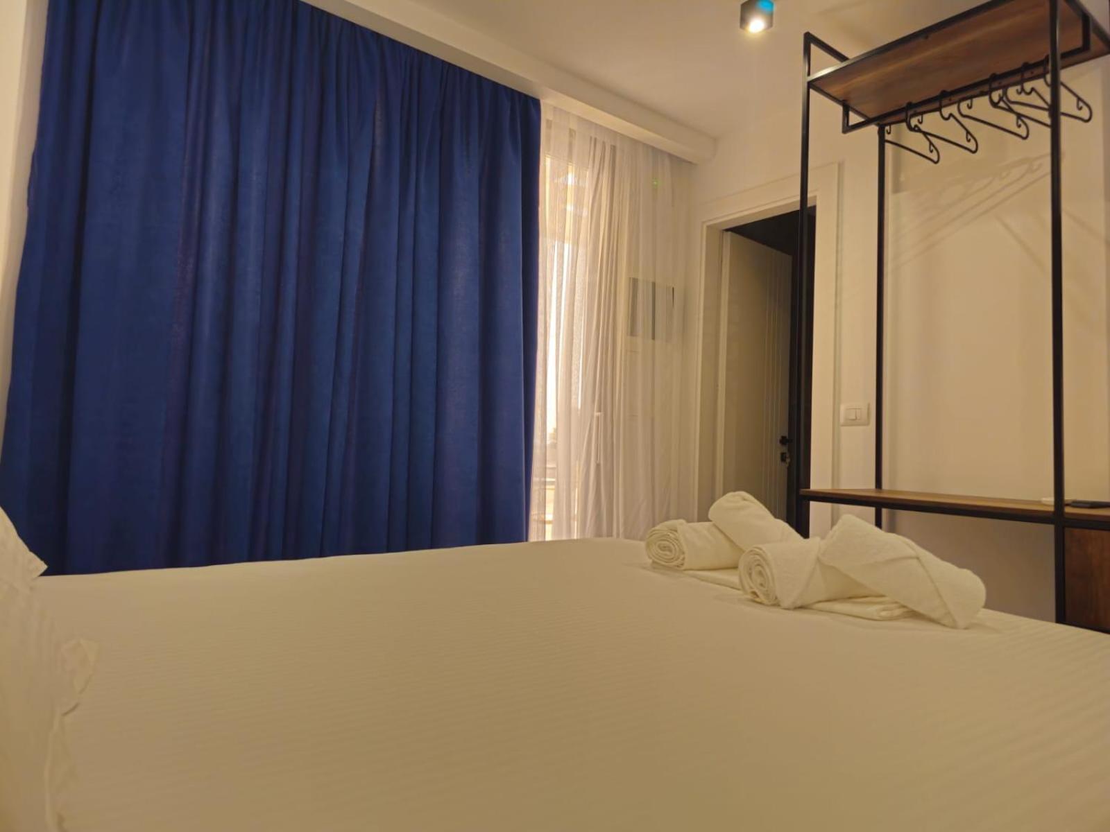 Ardit Seaside Rooms Sarandë Buitenkant foto