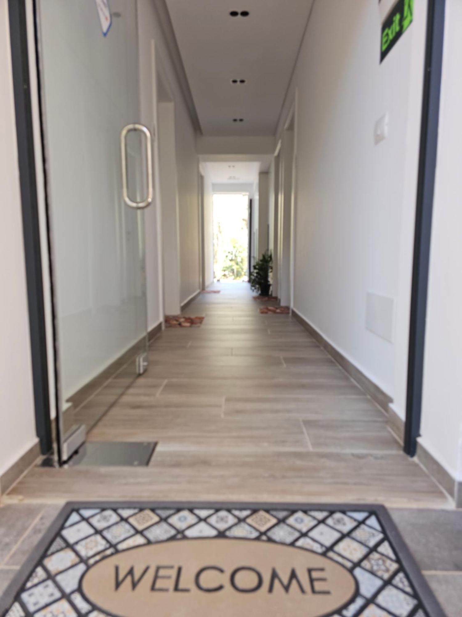 Ardit Seaside Rooms Sarandë Buitenkant foto