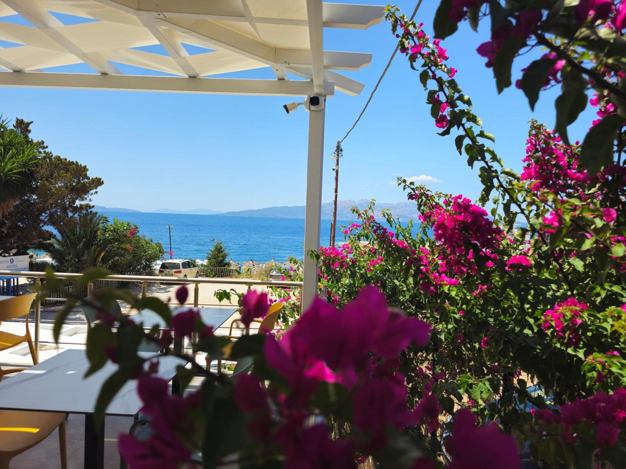 Ardit Seaside Rooms Sarandë Buitenkant foto