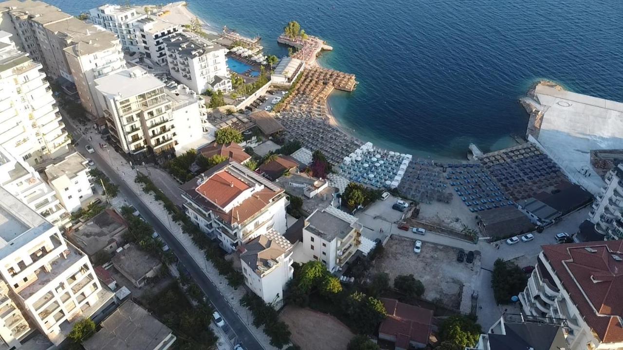Ardit Seaside Rooms Sarandë Buitenkant foto